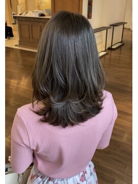 ザック ヴィ(ZACC  vie) 巻ける縮毛矯正！ミディアムレイヤーグレージュ