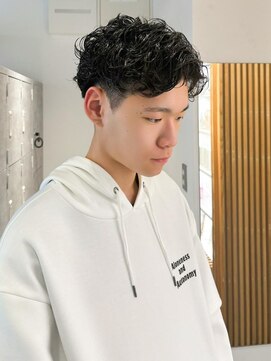 ムーン バイ ケンジ(moon by KENJE) 【takumi】メンズパーマ/似合わせパーマ/パーマスタイル