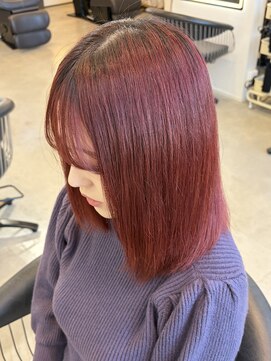 クオン 伊勢崎(QUON.) レッドカラー