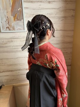 エム インターナショナル 白岡 キュート(EMU international CUTE) 華やか編みおろしヘアセット