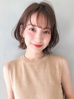 キリ 表参道(kyli)&nbsp;小顔カットボブルフ大人かわいいピンクベージュ薄めバングくびれ