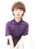 ショートの耳掛けヘアスタイル