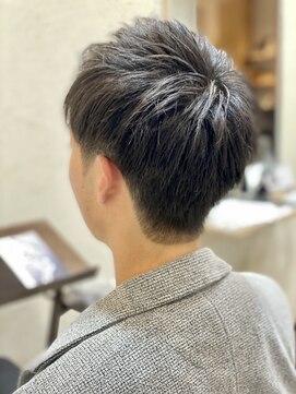 ティーズピーク(ty s peak) サイド2ブロックショートスタイル