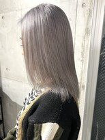 ラニヘアサロン(lani hair salon)&nbsp;ホワイトシルバー［ブリーチ/福岡/天神/大名］