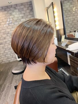 ギミック 自由が丘(gimmick) ◆小顔ショートボブ【黒髪/オリーブグレー/ココアベージュ】