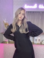 ロンド レア 天神大名店(Lond Le’a)&nbsp;天神大名ダブルカラーケアブリーチハイトーンレイヤーカット韓国