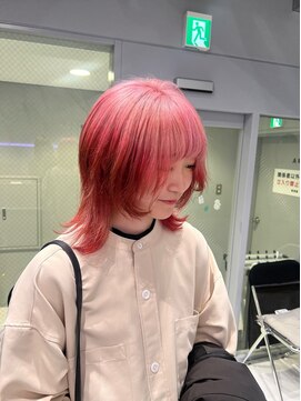 ヴァイス 渋谷店(VAICE) ホワイトピンク×レッドのデザインカラー/推しカラー