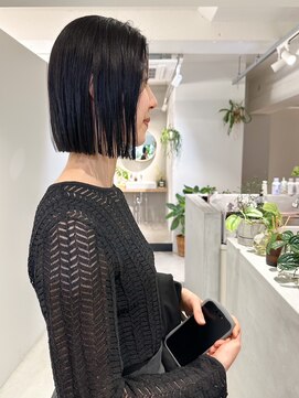 シロ 甲東園店(SHIRO) 【ナチュラルボブ/大人可愛い/縮毛矯正/髪質改善/30代40代】