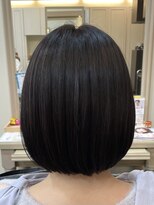 アルターリール(aL ter Rire)&nbsp;イメチェン/ホワイトブロンド/外ハネボブ/美髪/ワイドバング