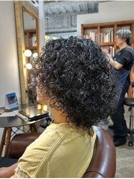 ビハインドザカーテン(BEHIND THE CURTAIN) メンズパーマ×強めスパイラル