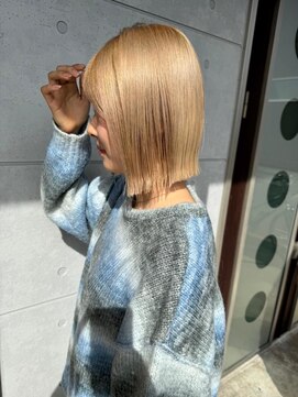 マインドヘアー(MiND HAiR) ホワイトベージュ_ぱつっとボブ×ブリーチカラー__ 38