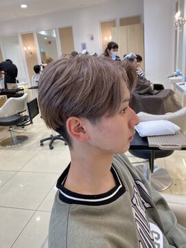 アッシュ 中目黒店(Ash) ミルクティーベージュ×センターパート