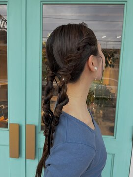 クオレア(CUOREA) ねじねじツイン編みおろし♪