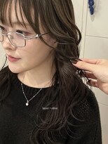 エイチ 梅田(H) フェイスフレーミングルーツカラー天使の羽バングネオウルフボブ