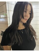 ナヌークカフラ(nanuk kafla)&nbsp;ロングレイヤー/お顔周り/似合わせカット/ニュアンスパーマ