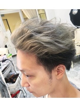 新鮮なメンズ ツートン カラー 自由 髪型 コレクション
