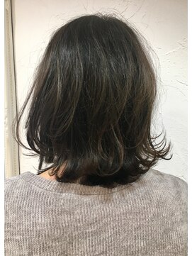 ウィロー(WILLOW) 【WILLOW京橋】ミディアムレイヤー