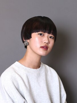 ゴーズゴー 吉祥寺(e)店(go s go) 【吉祥寺駅】ボブ モード ぱっつん前髪 オン眉 ブリーチカラー