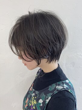 アンド ストーリーズ(&STORIES) 耳掛けショート/大人可愛い/ショートボブ/ハンサムショート/江角