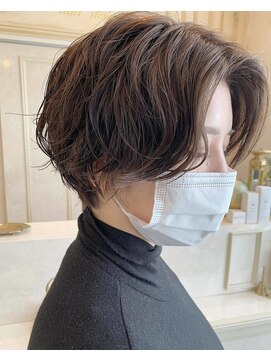 エレン バイ アルティナ(Ellen by artina) センターパートショート[Ellen新宿]