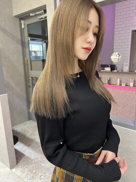 ロンド レア 天神大名店(Lond Le’a) ダブルカラー/インナーカラー/イヤリングカラー/ペールベージュ