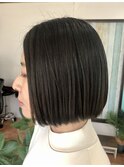大人シンプルボブ