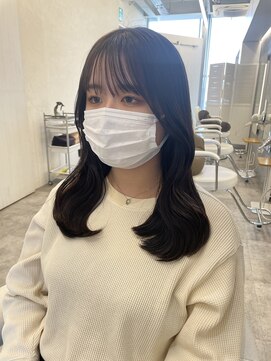 アナ ラーナ(Anna Lanna) 大人のグレージュカラー【野呂朱里】