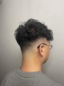 プレミアムバーバー 銀座店(PREMIUM BARBER produce by HIRO GINZA) ヒロ銀座/理容室/床屋/メンズカット/パーマ/メンズ特化