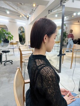 フェイヴィーズ(FavyS) アゴ上ぱつっとミニボブ