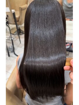 ロイ 南青山 表参道(ROI) 髪質改善ストレート艶髪トリートメントカット