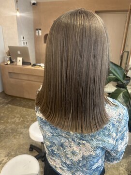 ユッカ 梅田(YUCCA) 【 YUCCA 】大人可愛い20代30代40代 ミディアム/切りっぱなし