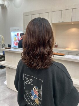 ヘアーワークス ボナ(HAIR WORKS bona.) 抜け感ウェーブ×ナチュラルブラウンで今っぽ美髪/パーマ/艶髪