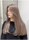 ミディアムレイヤーカット長めボブハイブリーチハイトーンカラー
