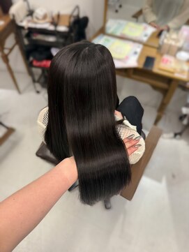 ハピネス 梅田茶屋町店(HAPPINESS) レイヤーカット/縮毛矯正/髪質改善/韓国ヘア/顔まわり/艶髪