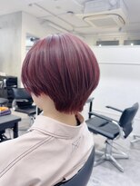 ペイププロドアイコン 博多(Peyp prod ICON) ブリーチなしダブルカラーカシスピンクショートヘア SAKI