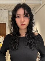 ナリー(Nary) いつものロングに、ひと味。レイヤーパーマ