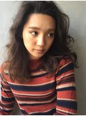 <LESS>根元からかかる外国の子供のようなくせ毛風パーマ