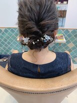 アドラーブル ヘアサロン(Adorable hair salon) ゆるふわシニヨン