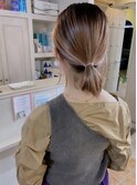 結んでも可愛いヘアカラー×切りっぱなしライン