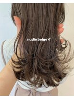 ユーフォリア 青山(Euphoria)&nbsp;20代必見♪透明感抜群の大人かわいい暗めのベージュカラー♪