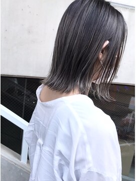 ヨッカ(YOCCA) バレイヤージュ　濃いめ寒色ベージュ