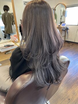 レイラバイアフロート 吉祥寺(Lila by afloat) セミロングレイヤーカットくびれヘア／20代30代40代