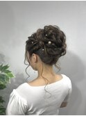 【ヘアセットサロンfrst】ルーズな高めお団子アレンジ♪