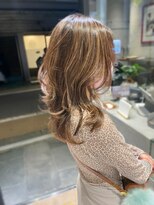 エヌ トーキョー(enu TOKYO) 白髪を活かしてゴールドベージュに 脱白髪染め ハイライト