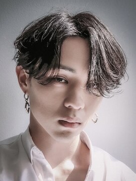 オーシャントーキョー ホワイト(OCEAN TOKYO WHITE) メンズパーマセンターパート