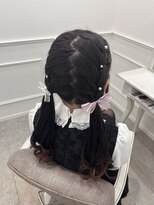 リルミー(Lilme) 王道かわいい！編み込みツインテール＊新井