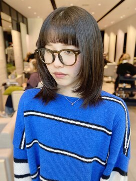 ステア ケース(stair case) 韓国ミディアムレイヤー顔周り前髪カット髪質改善トリートメント