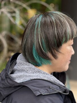 カルムボア(CALME BOITE) インナーカラー（グリーン&ブルー）