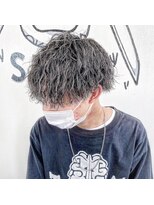 シリー 浦添店(SILLY) メンズツイストスパイラルパーマハイライト