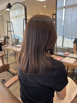 ビズヘアー グランバース(bisou hair grandbase) 顔周りレイヤー